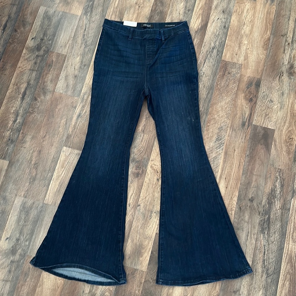 Judy Blue Pull On Super Flares